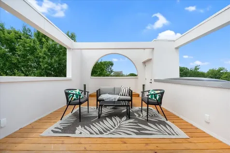 2135 Quenby Street Houston TX 77005