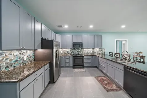 83 Elizabeth Drive Bay City TX 77414