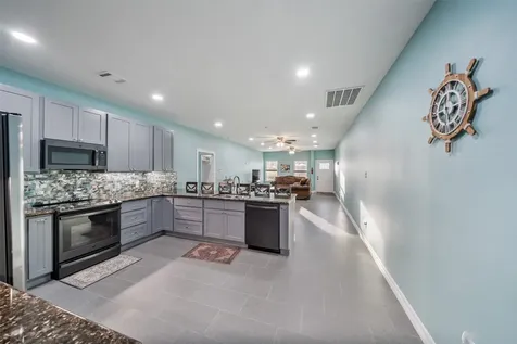 83 Elizabeth Drive Bay City TX 77414