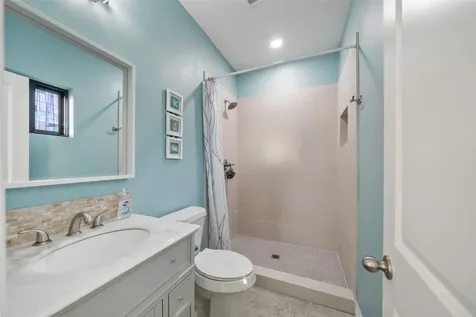 83 Elizabeth Drive Bay City TX 77414