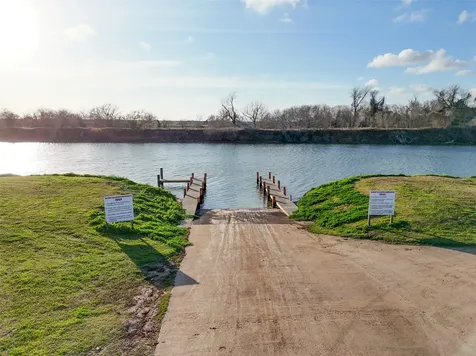 83 Elizabeth Drive Bay City TX 77414