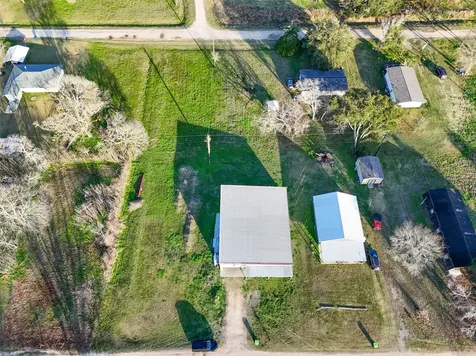 83 Elizabeth Drive Bay City TX 77414