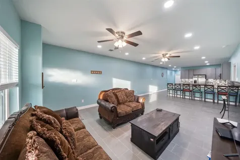 83 Elizabeth Drive Bay City TX 77414