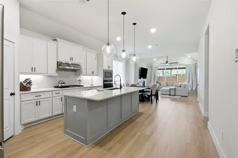 1223 Rolling Crest Drive Missouri City TX 77459