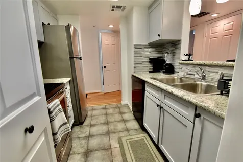 3525 Sage Road 701 Houston TX 77056