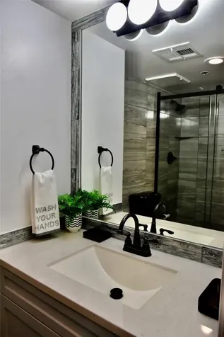 3525 Sage Road 701 Houston TX 77056
