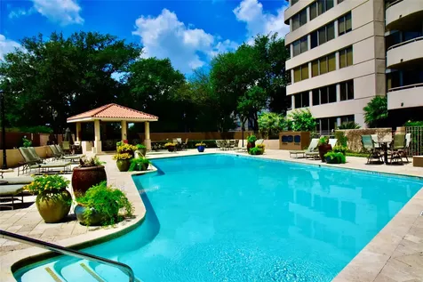 3525 Sage Road 701 Houston TX 77056