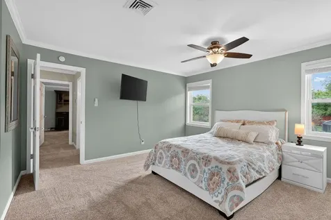 913 Park Lane Bryan TX 77802