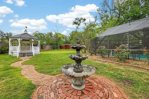 913 Park Lane Bryan TX 77802