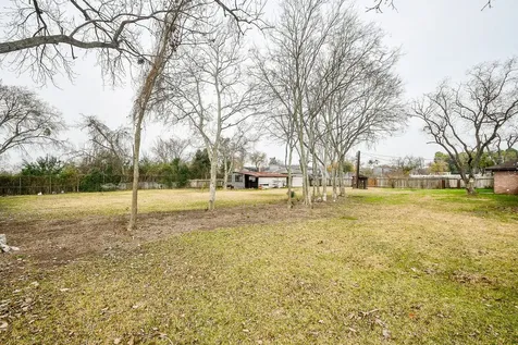 11602 Dover Street Houston TX 77031