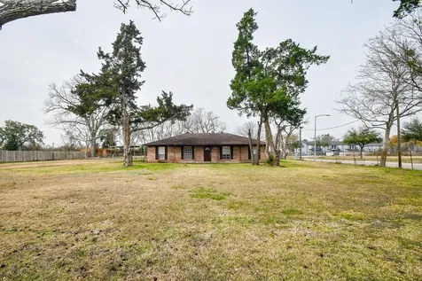 11602 Dover Street Houston TX 77031