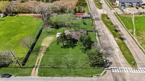 11602 Dover Street Houston TX 77031