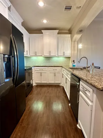 17570 Highway 105 W 55w Montgomery TX 77356