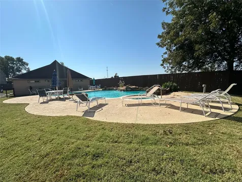 17570 Highway 105 W 55w Montgomery TX 77356