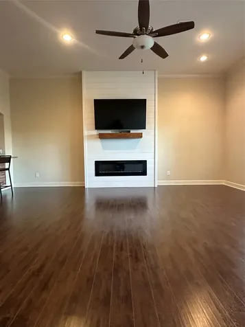 17570 Highway 105 W 55w Montgomery TX 77356