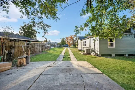 4918 Los Angeles Street Houston TX 77026