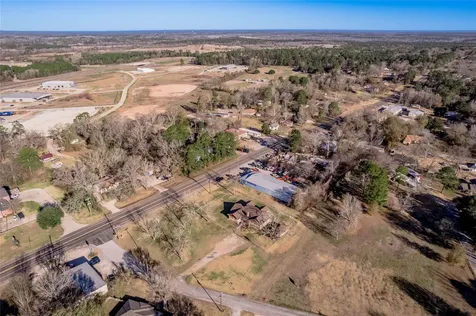 2201 Badger Lane Huntsville TX 77320