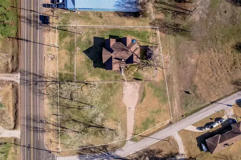 2201 Badger Lane Huntsville TX 77320