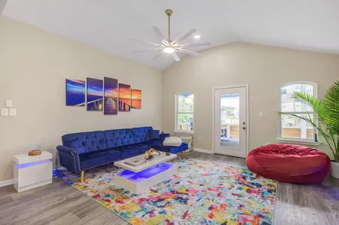 2108 Knollwood Street Kemah TX 77565