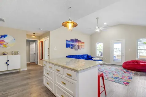 2108 Knollwood Street Kemah TX 77565