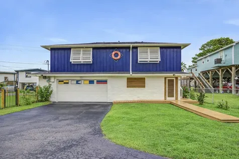 2108 Knollwood Street Kemah TX 77565