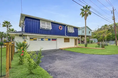 2108 Knollwood Street Kemah TX 77565