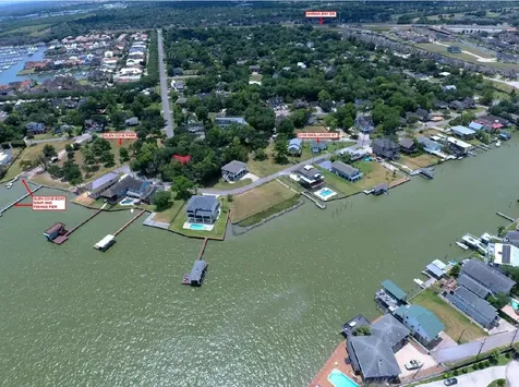 2108 Knollwood Street Kemah TX 77565