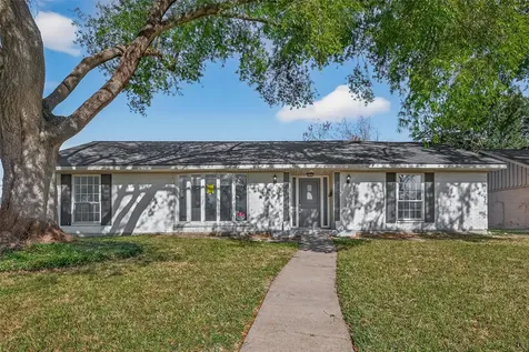 5674 Hazen Street Houston TX 77081