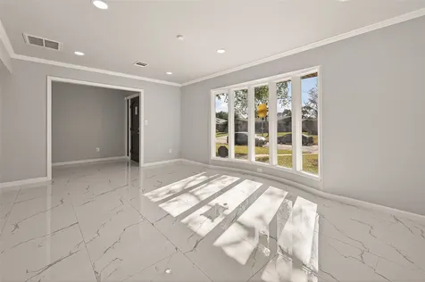 5674 Hazen Street Houston TX 77081