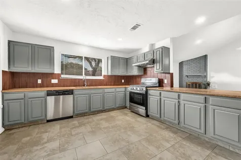 13102 Chipman Glen Drive Houston TX 77082