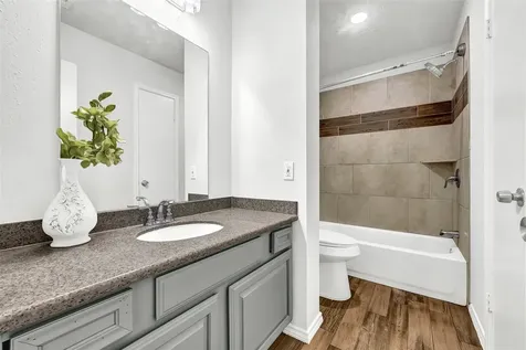 13102 Chipman Glen Drive Houston TX 77082