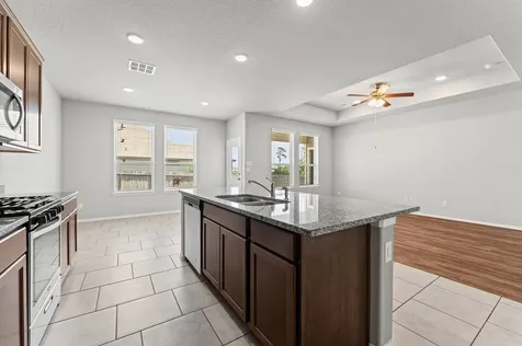 40219 S Hill Pass Magnolia TX 77354