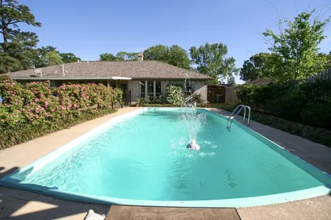 8175 Shenandoah Drive Beaumont TX 77706