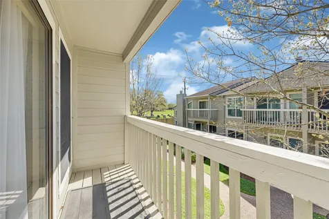 2379 Briarwest Boulevard 85 Houston TX 77077
