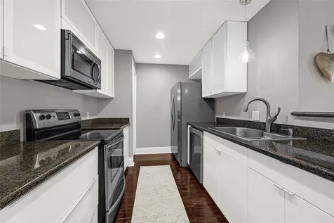 2379 Briarwest Boulevard 85 Houston TX 77077
