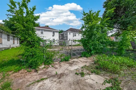 3301 Holman Street Houston TX 77004