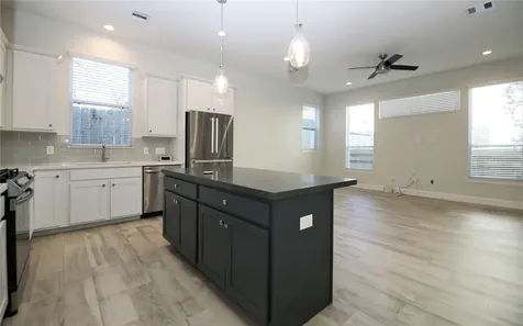 506 W Donovan G Houston TX 77091