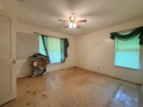 211 N Simpson Street Yorktown TX 78146