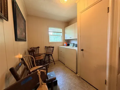 211 N Simpson Street Yorktown TX 78146