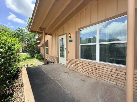 211 N Simpson Street Yorktown TX 78146