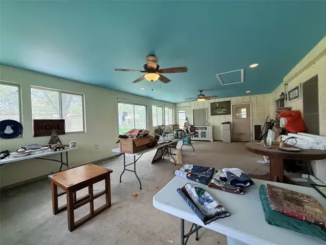 211 N Simpson Street Yorktown TX 78146