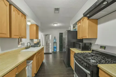6806 Glen Rock Drive Houston TX 77087