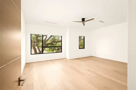 2006 Suffolk Drive Houston TX 77027