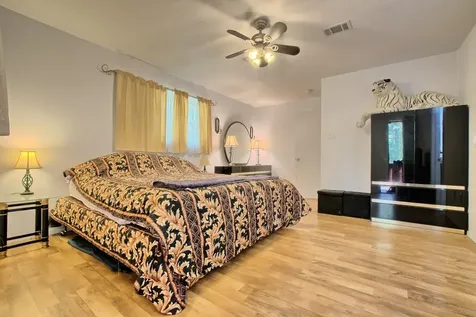 360 Oakhill Road Hemphill TX 75948