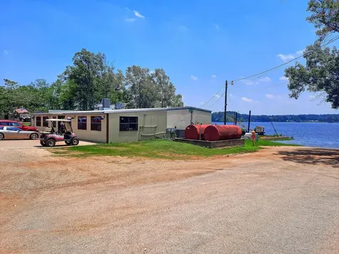 360 Oakhill Road Hemphill TX 75948