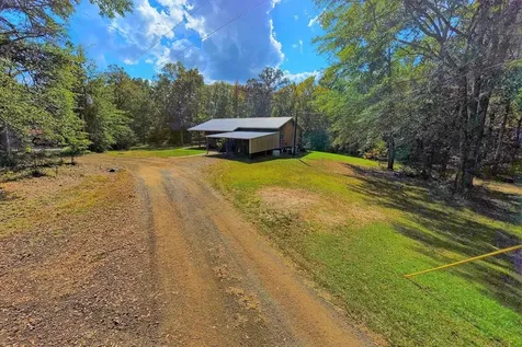 360 Oakhill Road Hemphill TX 75948