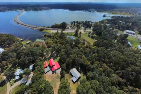 360 Oakhill Road Hemphill TX 75948