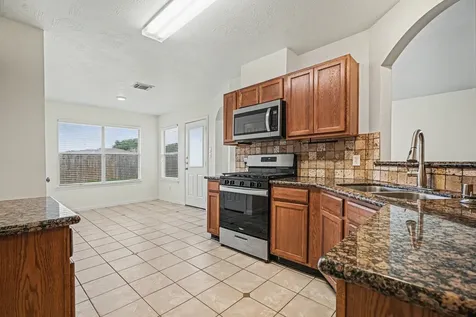 4026 Ashview Lane Fresno TX 77545