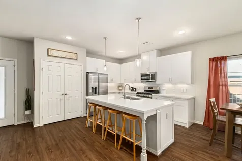 107 Fosters Branch Drive Schulenburg TX 78956