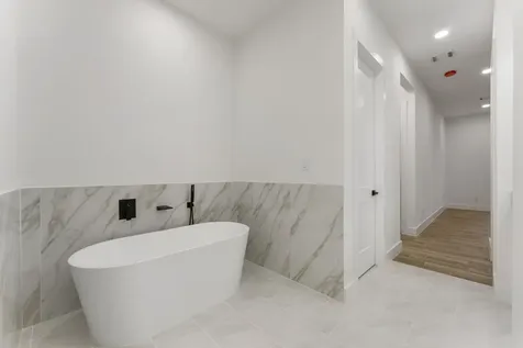 3709 Oak Court Montgomery TX 77356
